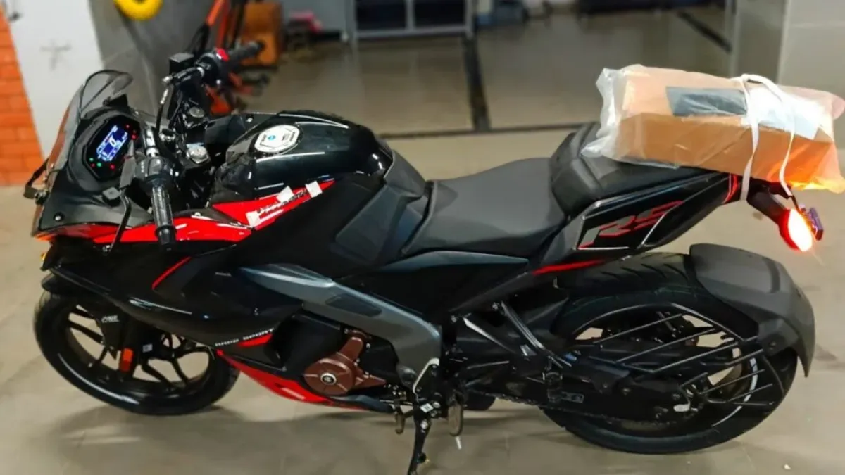 Bajaj Pulsar RS200